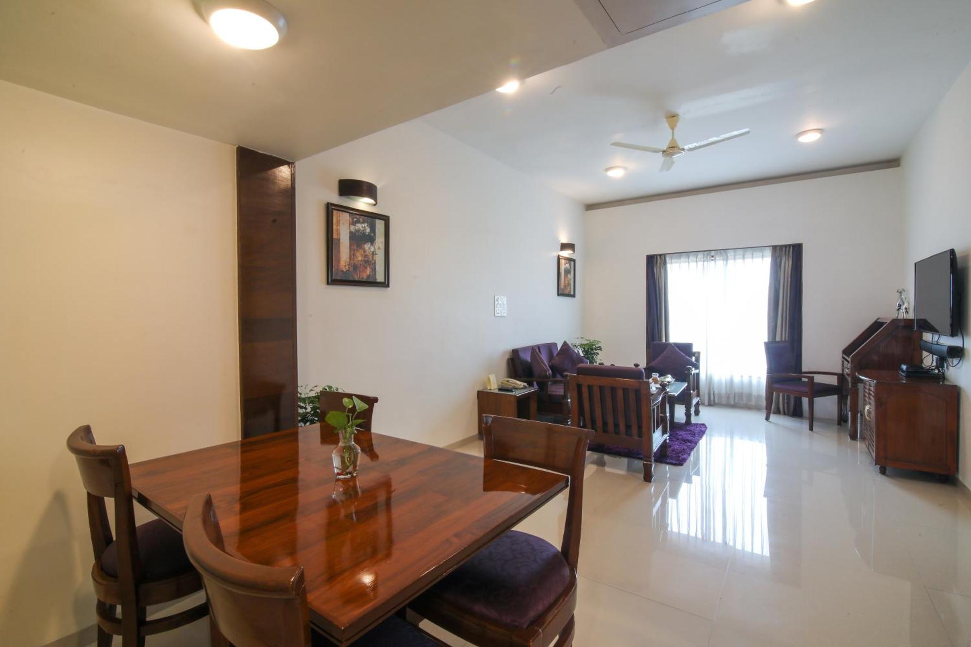 The Orchid Hotel Hinjewadi Pune Luaran gambar